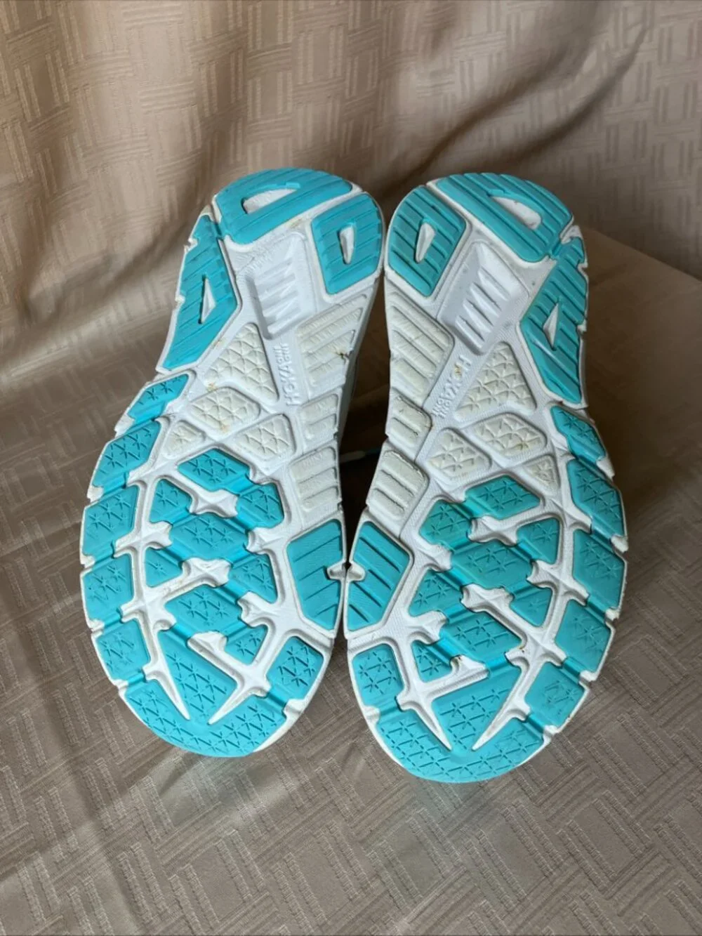 Hoka One One Arahi 7 Women Size 10 B 1147851-FTRS Frost Rose Gold Running / Walk